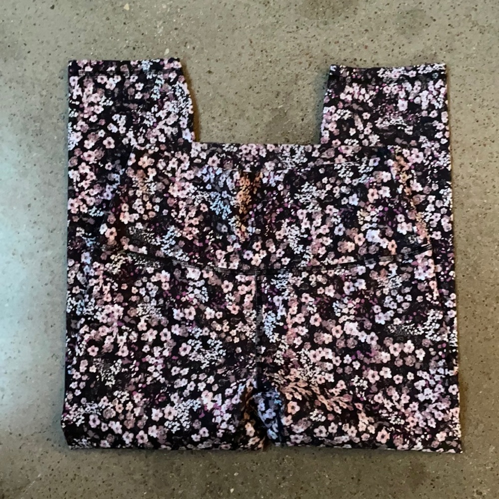 Floral Capri Leggings